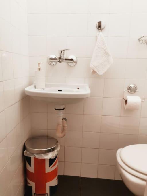 Alojamiento En Centro De Madrid Apartment Bagian luar foto