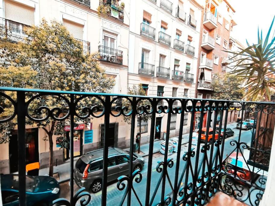 Alojamiento En Centro De Madrid Apartment Bagian luar foto