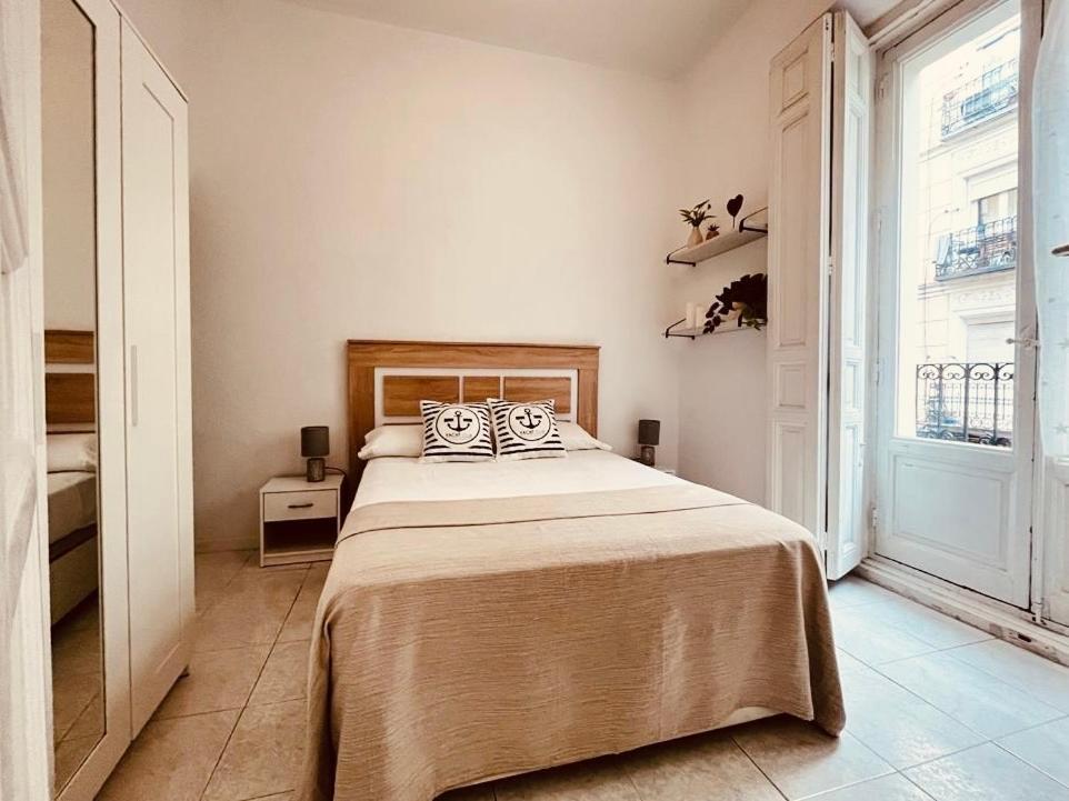 Alojamiento En Centro De Madrid Apartment Bagian luar foto